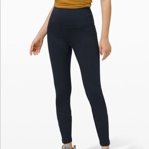 Lululemon 
WUNDER LOUNGE SUPER-HIGH-RISE TIGHT 28"
True Navy
Size: 6